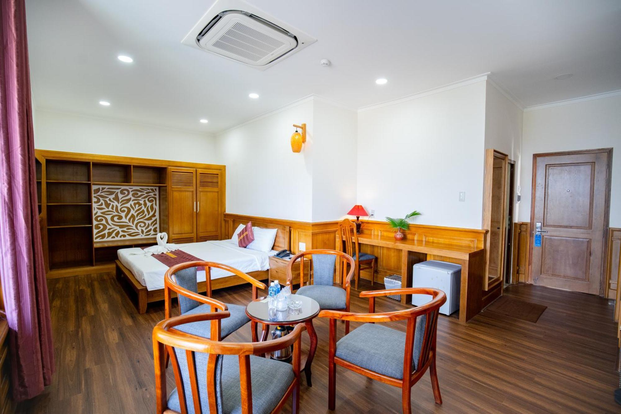 Khach San Binh Minh Hotell Phan Thiet Eksteriør bilde