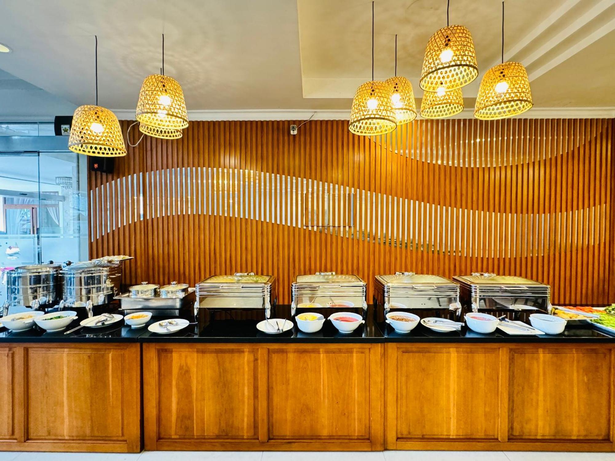 Khach San Binh Minh Hotell Phan Thiet Eksteriør bilde